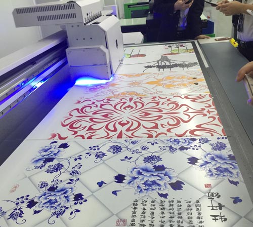 查環(huán)保！集成墻板打印機(jī)怎么用起來(lái)